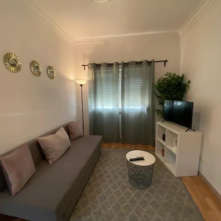 Apartment Almada Central Apartment