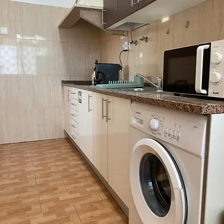 Almada Central Apartment Appartement *